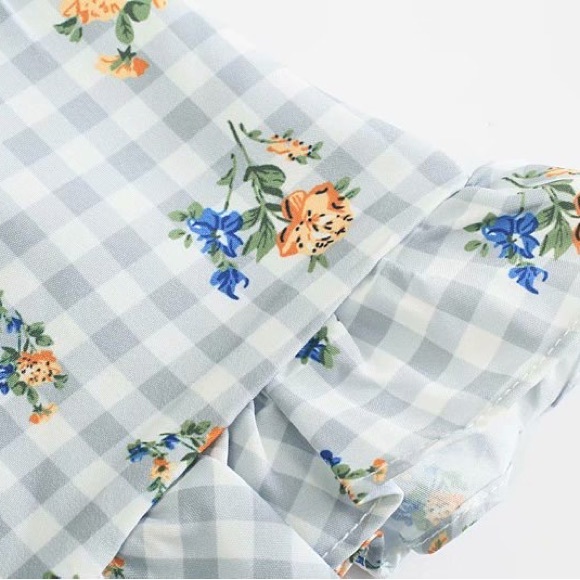 Adorable floral silky picnic fitted dress with bow tie shoulder straps - Picture 5 of 5